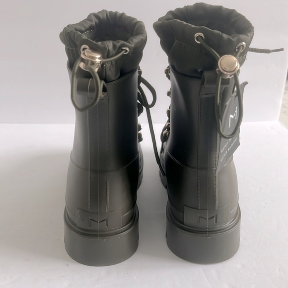 Marc Fisher $239  Women’s Weatherproof Lug Sole Military Green Boots Size 5 NWT - Picture 4 of 6